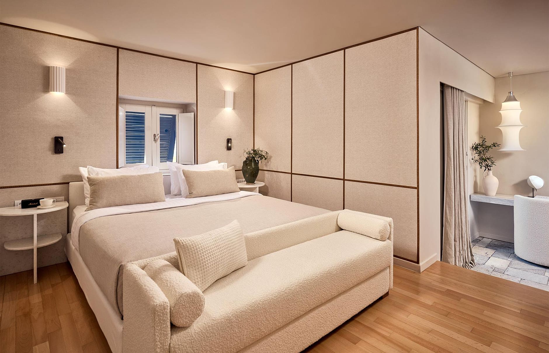 sb_theoxenia-room_115_web-size_35-1-1