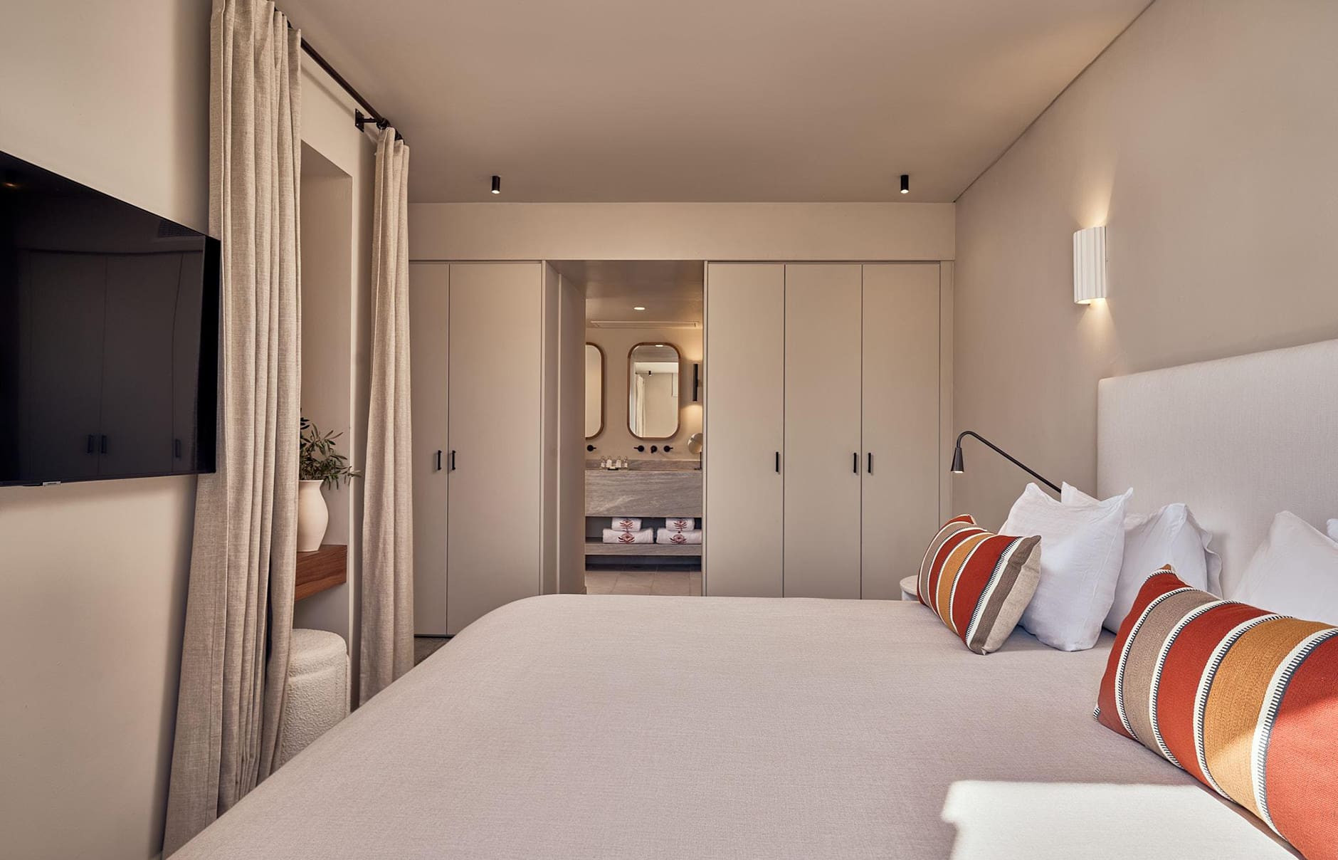 sb_theoxenia-room_301_web-size_75