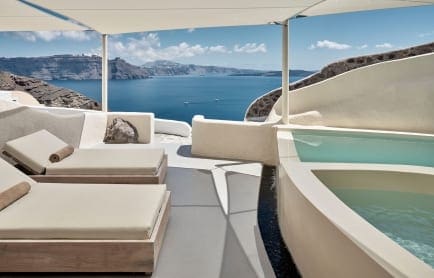 117130356-h1-jtrml-mystery-villa-4789-hor-clsc