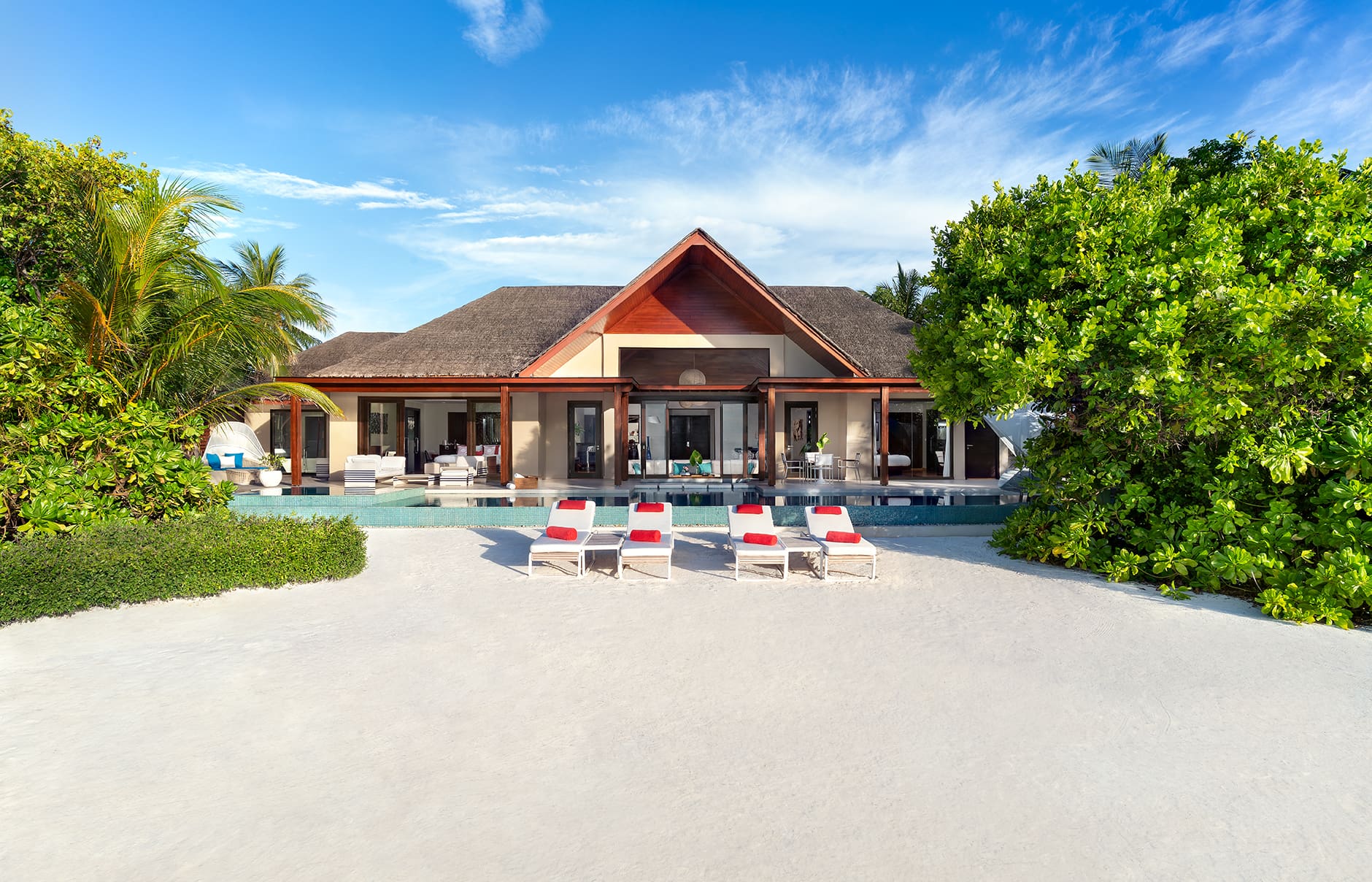 niyama_private_islands_maldives_exterior_view_two_bedroom_beach_pool_pavilion