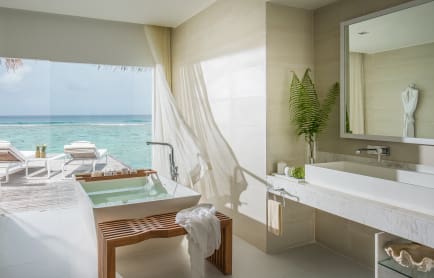 niyama_private_islands_maldives_guest_room_water_pool_villa_bathroom
