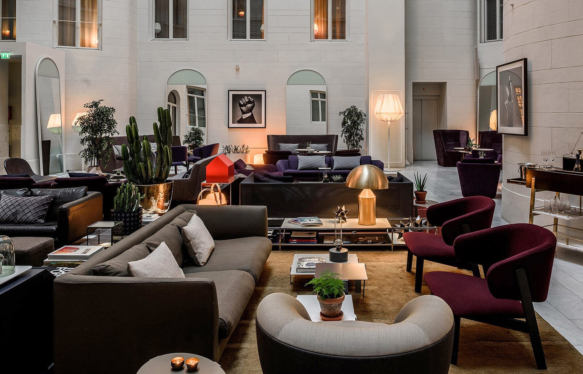 stonb-seating-area-4100-hor-clsc