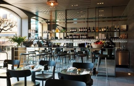 stonb-cainas-bakficka-4842-hor-clsc