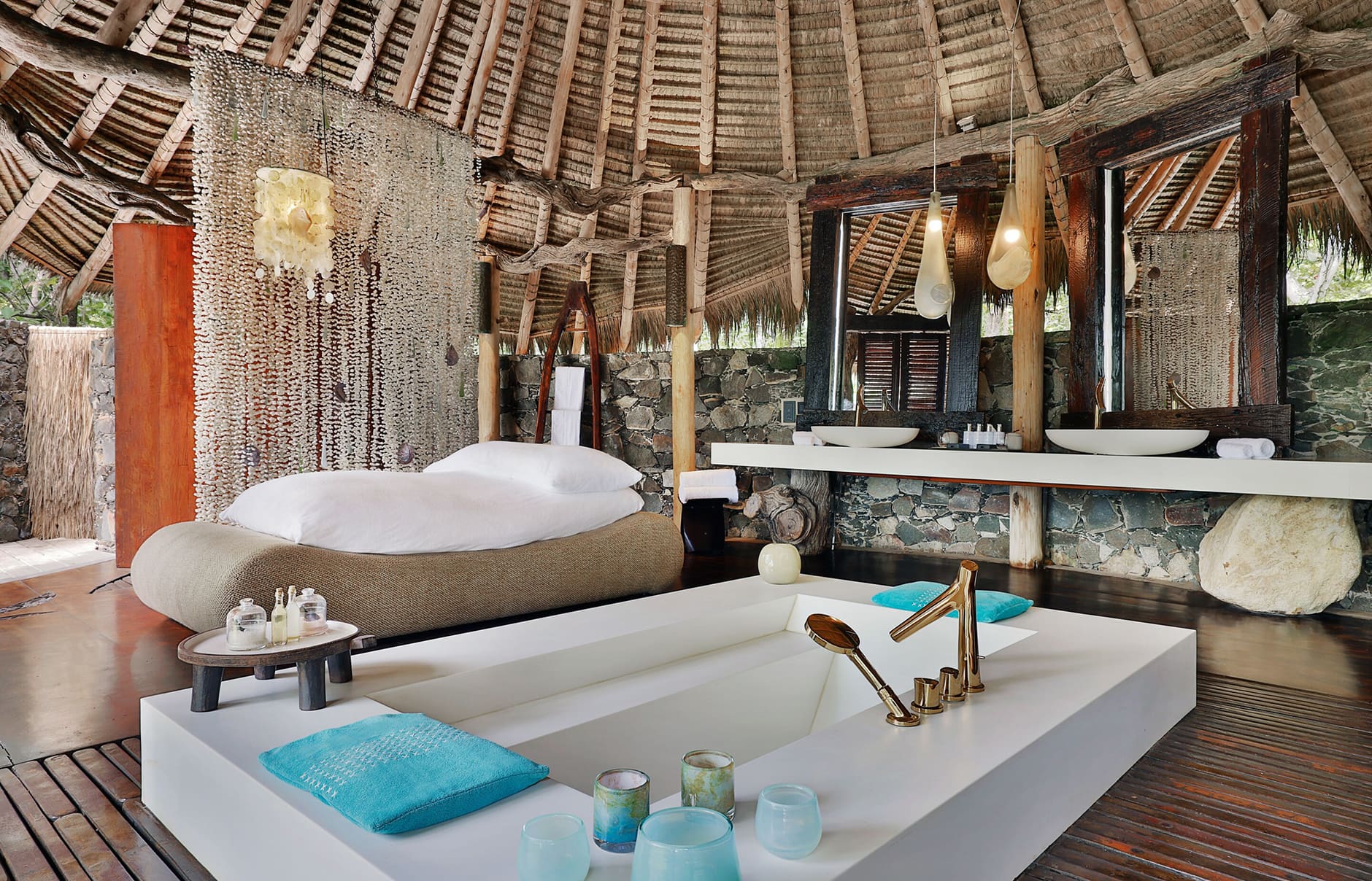 North Island, a Luxury Collection Resort, Seychelles. Luxury Hotel Review by TravelPlusStyle. Photo © North Island lc-sezlc-beachfrt-villa-bath-31968-11677_classic-hor