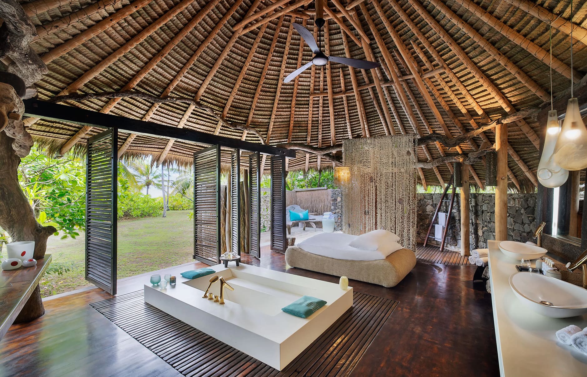 North Island, a Luxury Collection Resort, Seychelles. Luxury Hotel Review by TravelPlusStyle. Photo © North Island lc-sezlc-beachfrt-villa-bath-33650-73483_classic-hor