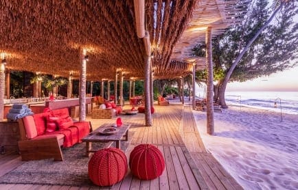 115688007-h1-sezlc-west-beachbar-4064-hor-clsc