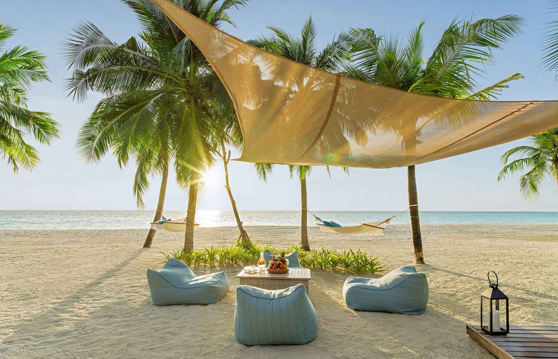 twovillaresidence_outdoorlivingarea-detail-alt