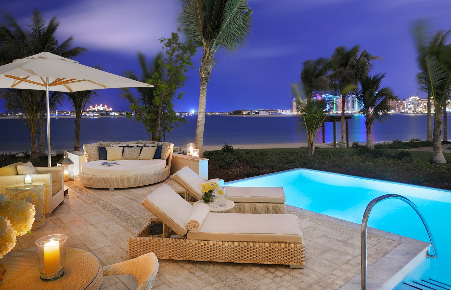 suite_with_pool_-_dusk