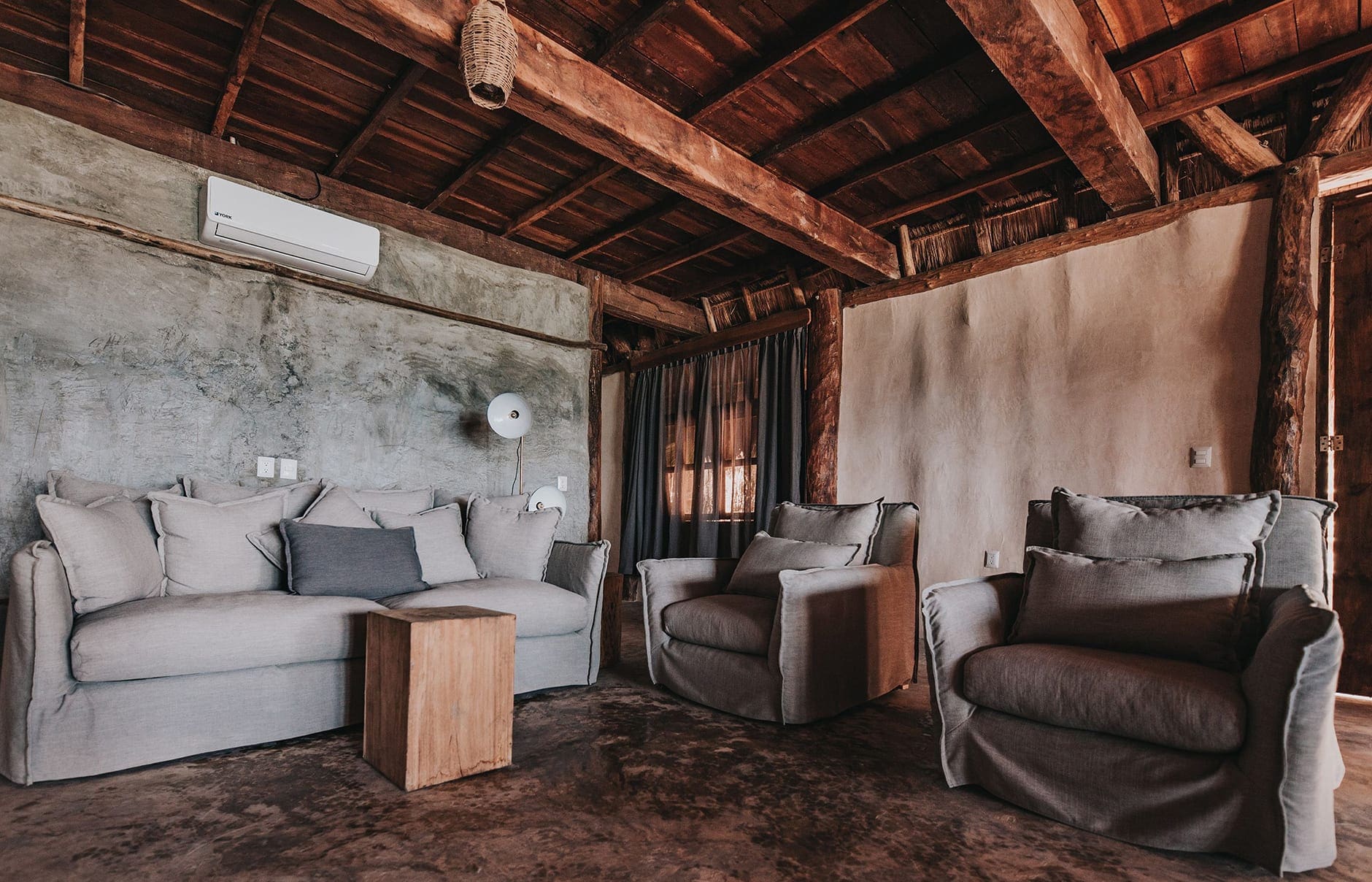 papaya-playa-clov-r-2