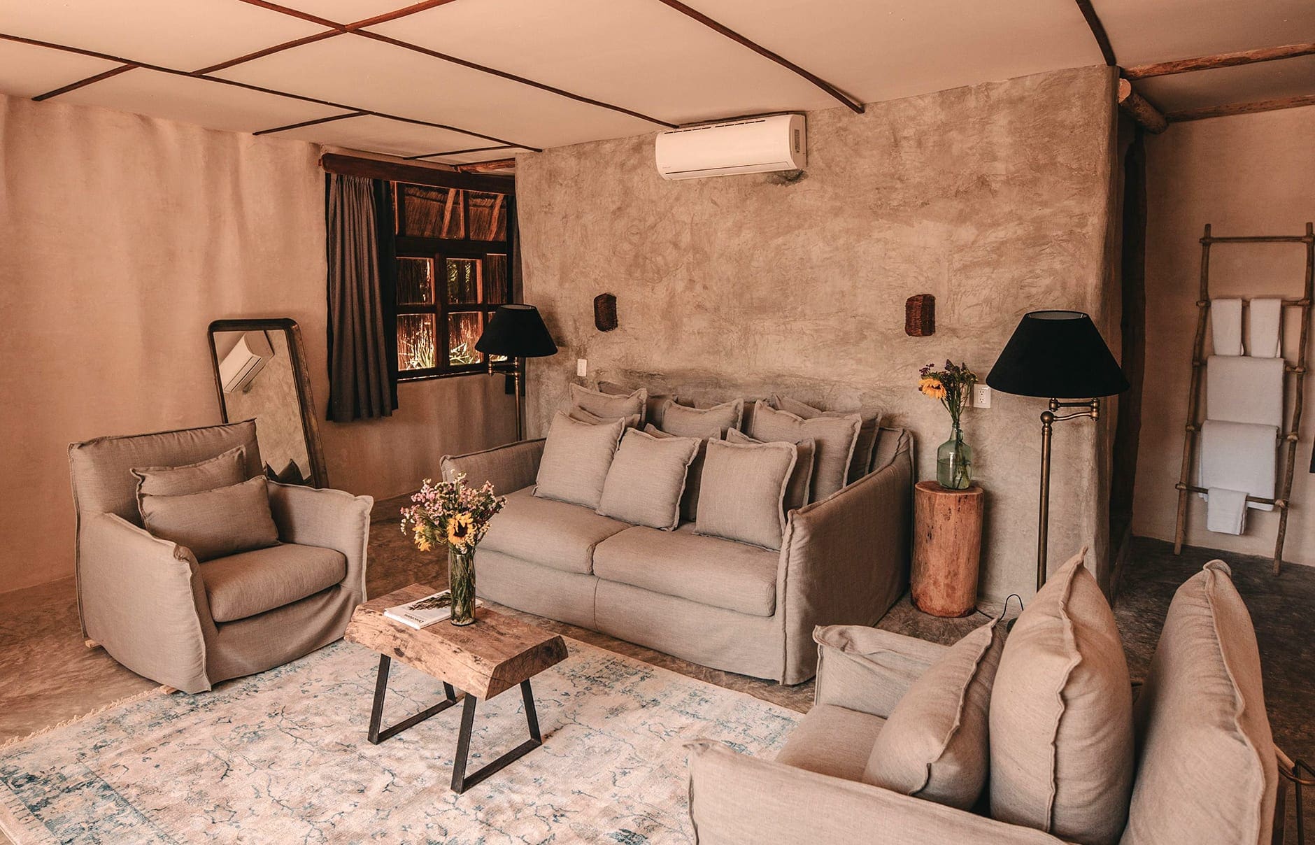 papaya-playa-clov-r-4