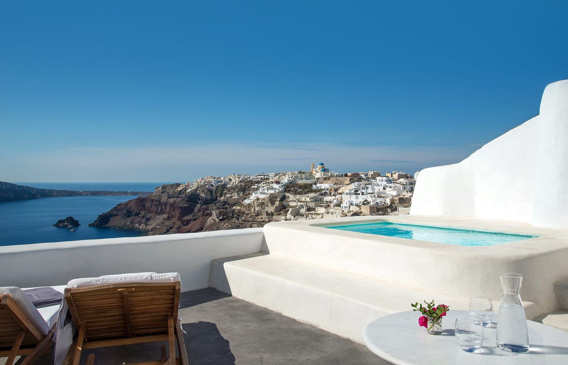 Perivolas, Santorini, Greece. Luxury Hotel Review by TravelPlusStyle © Perivolas l247098