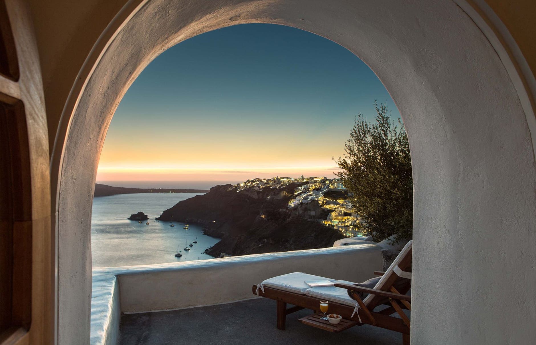 Perivolas, Santorini, Greece. Luxury Hotel Review by TravelPlusStyle © Perivolas l323655