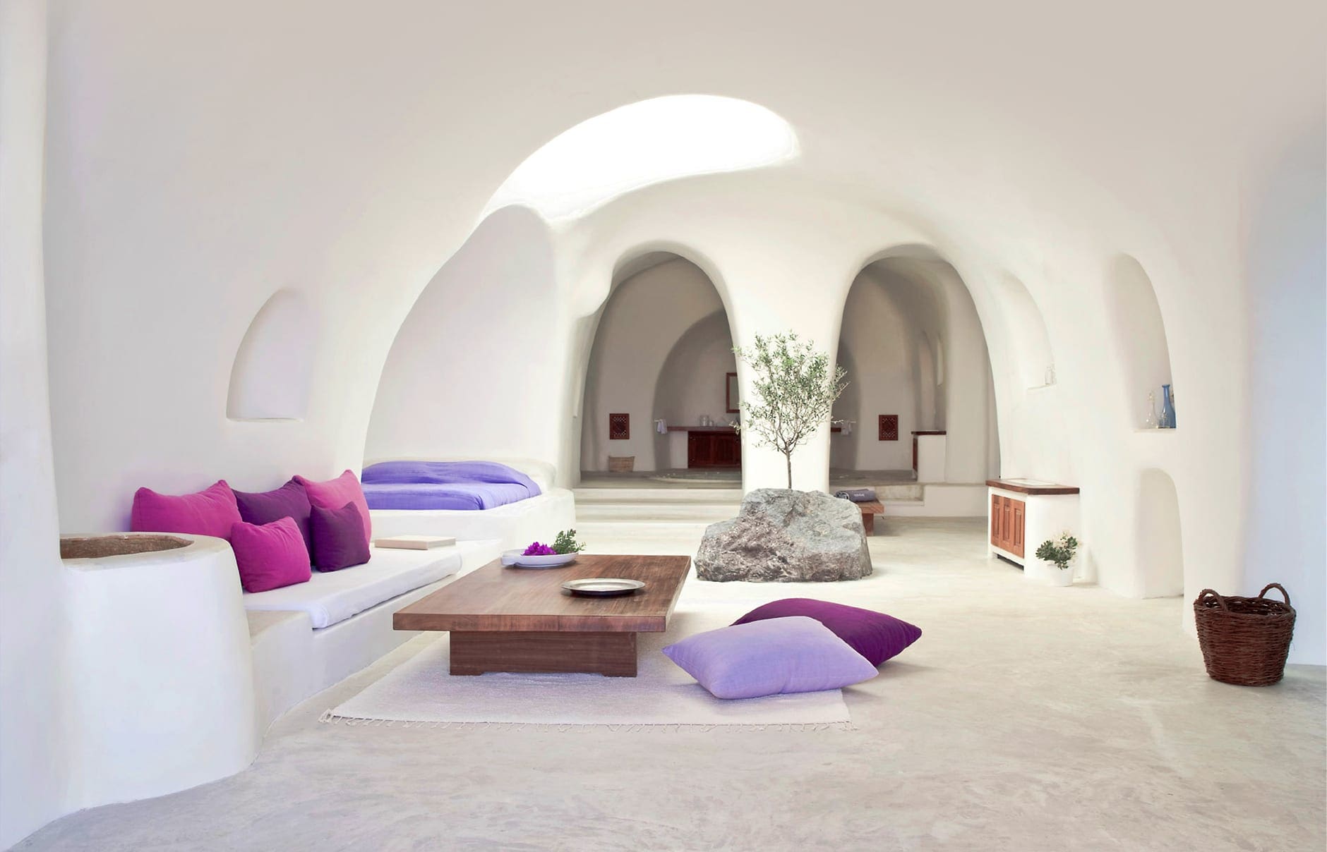 Perivolas, Santorini, Greece. Luxury Hotel Review by TravelPlusStyle © Perivolas perivolas-oia-santorini-12