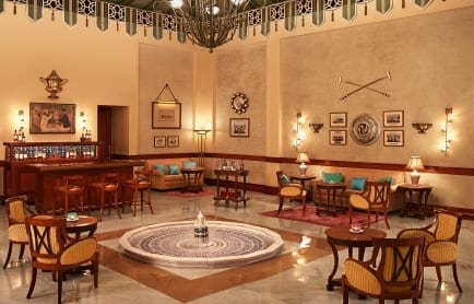 hi_h4ej0_67917714_trpj_polo_bar_3735