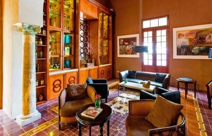 midds-lobby-lounge-5782-hor-clsc