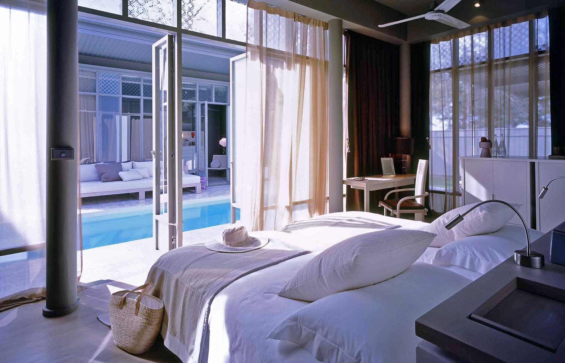 luxuhotel-phuket-bedroom-pool-villa-suite
