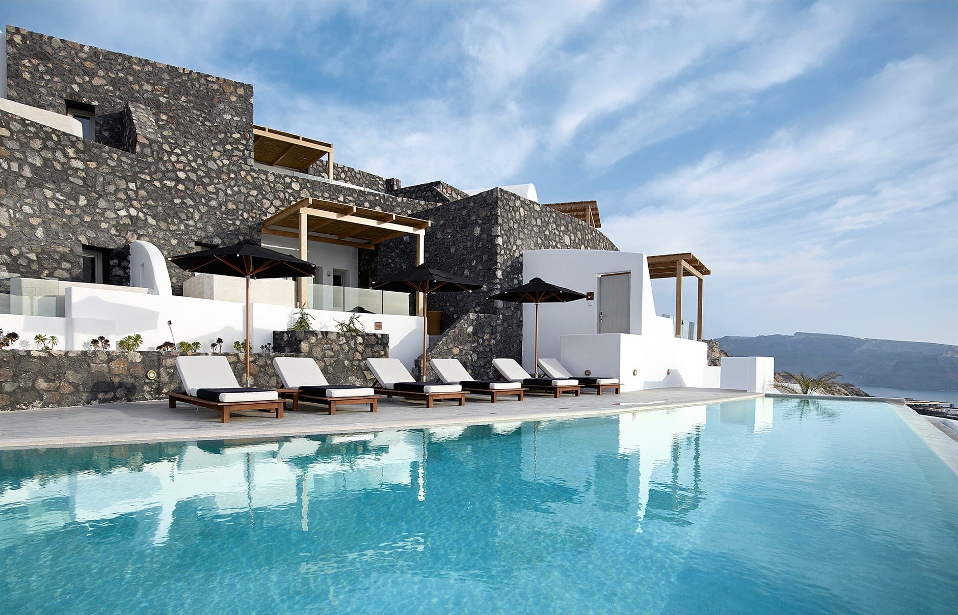 santo-maris-oia_exclusive-neighborhood_02