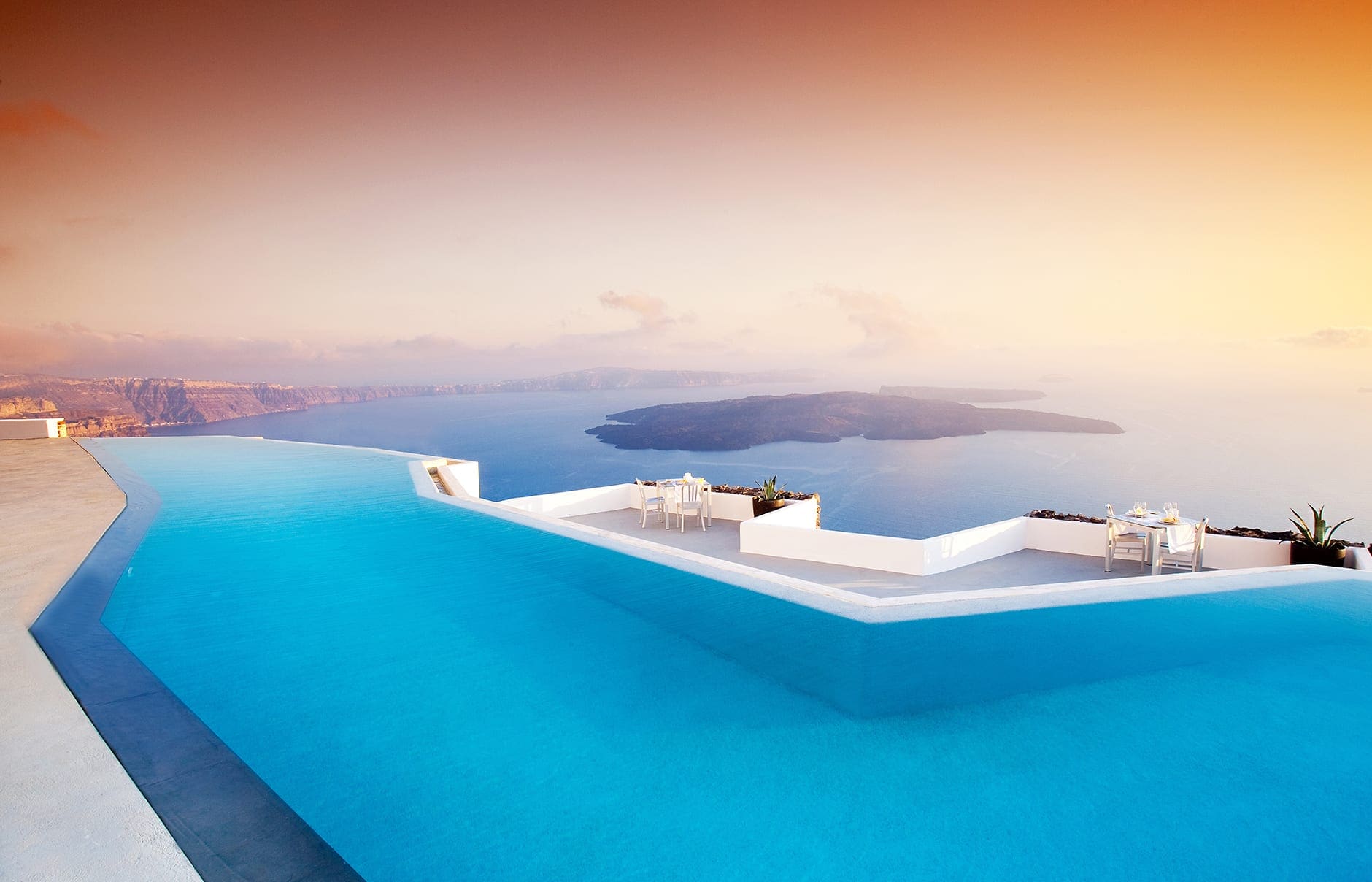 santorini-grace-infinity-pool-l_0