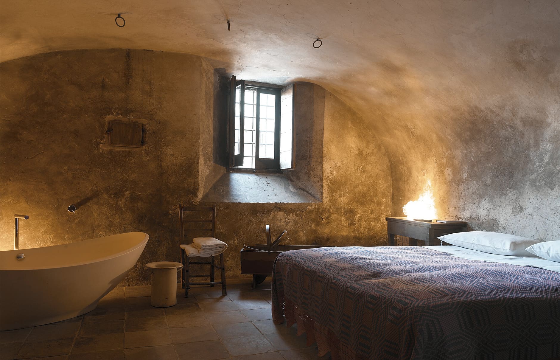 14795b4b-72a0-4fdb-93a3-f21ac7c9bcb0