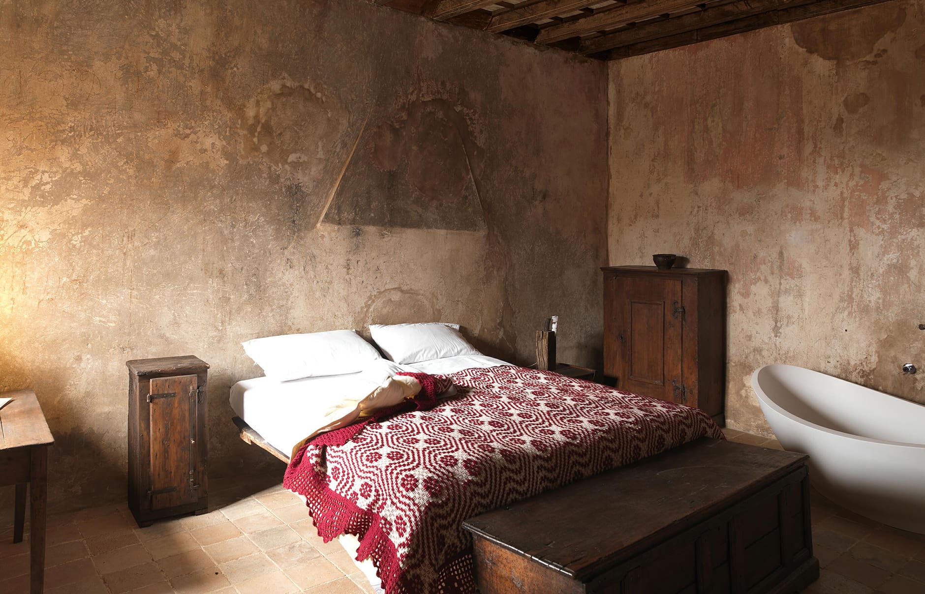 f57b310c-bafd-4699-b928-