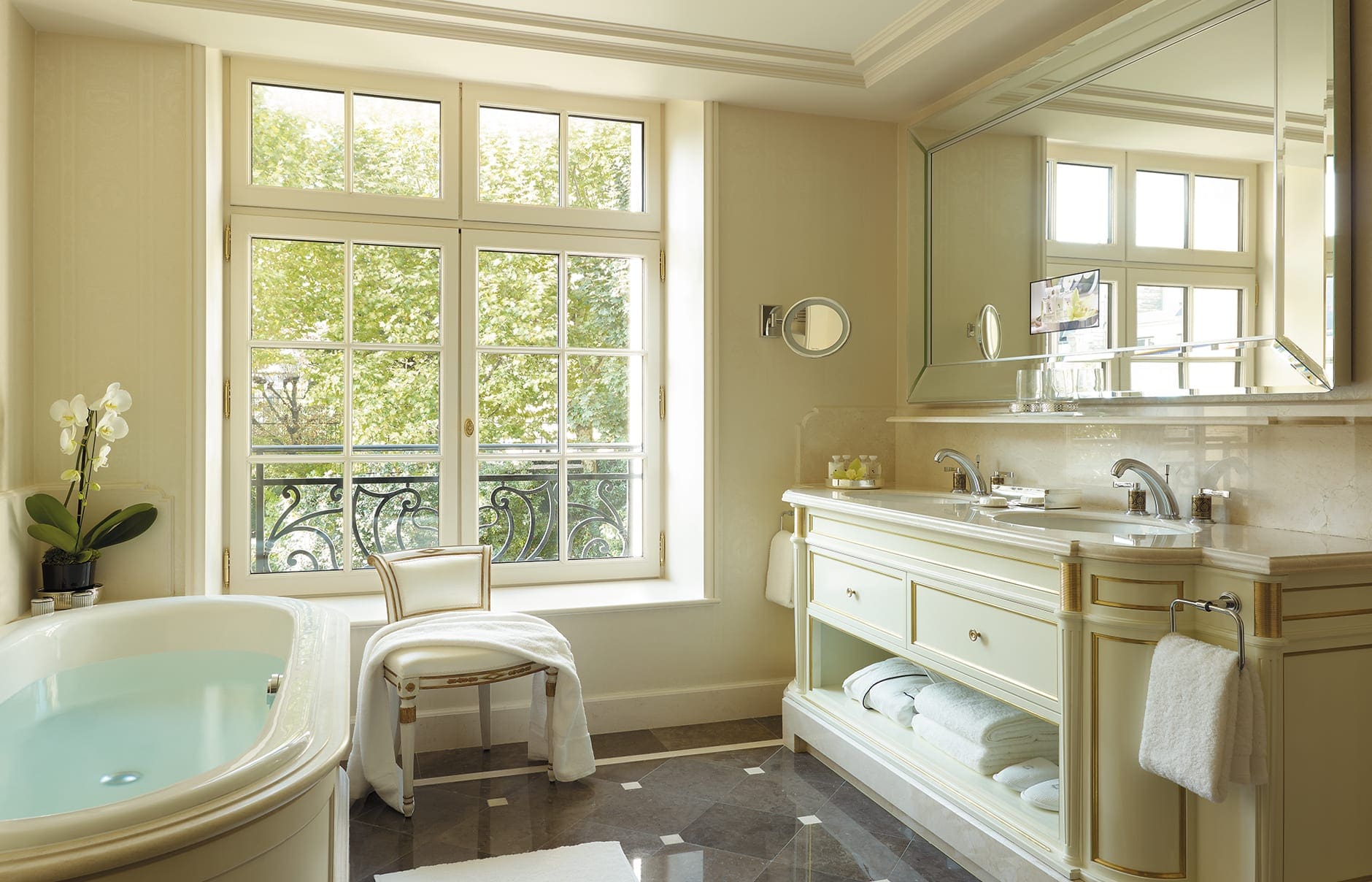 Shangri-La Hotel Paris, France. © Shangri-La 