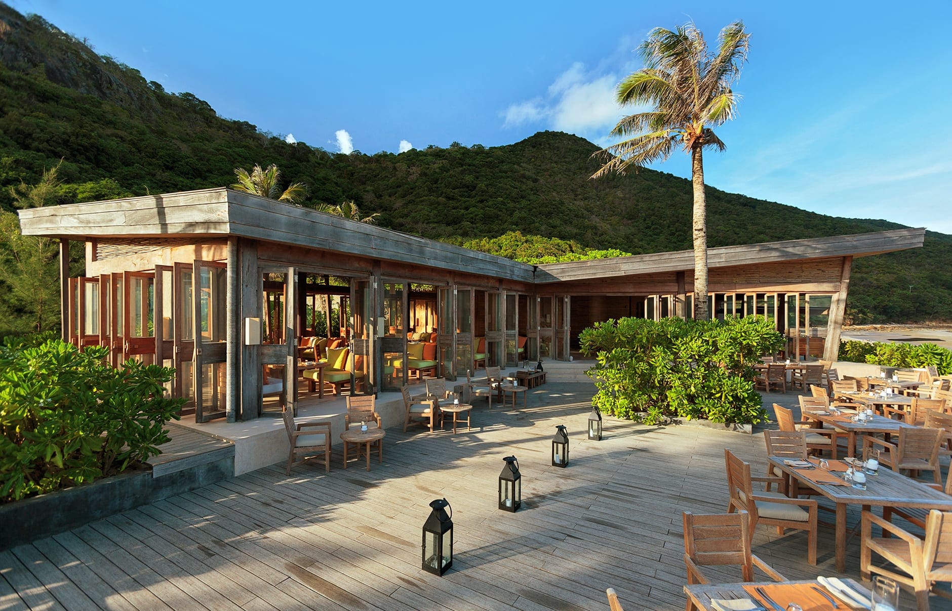 by_the_beach_restaurant__5427-a4