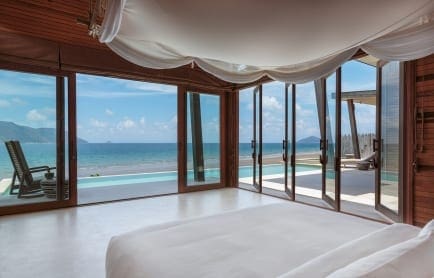 ocean_front_2_bedroom_villa_-_master_bedroom_5408-original