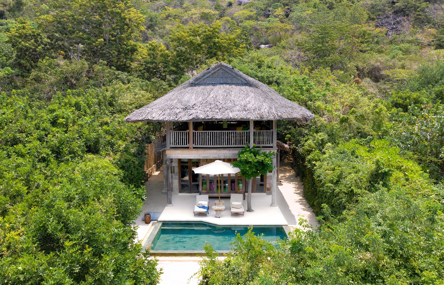 beachfront_pool_villa_aerial_8376-a4