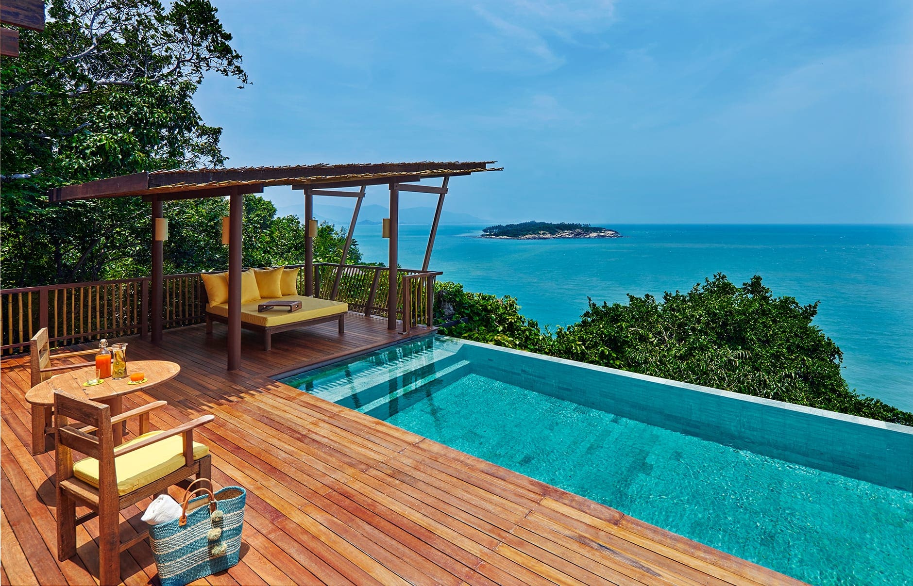 ocean_front_pool_villa_suite_deck_6266-original