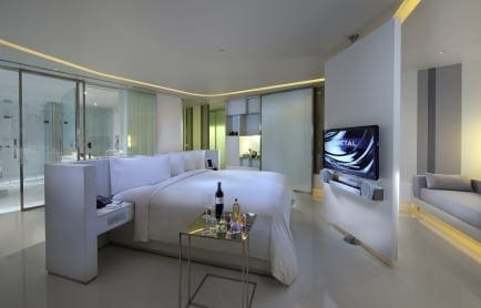 so-sofitel-bangkok-metal-room-so-studio-01