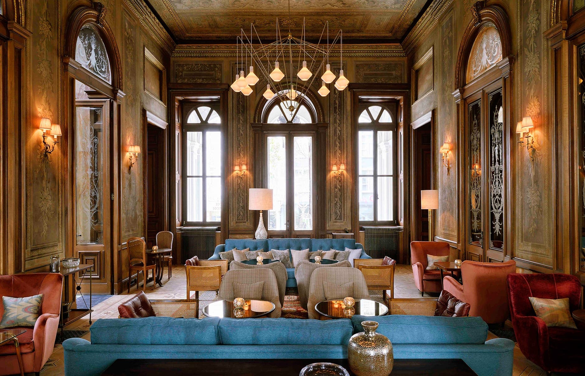 552bd6eaa67cb4c37769bcf1_hotel-report-soho-house-istanbul