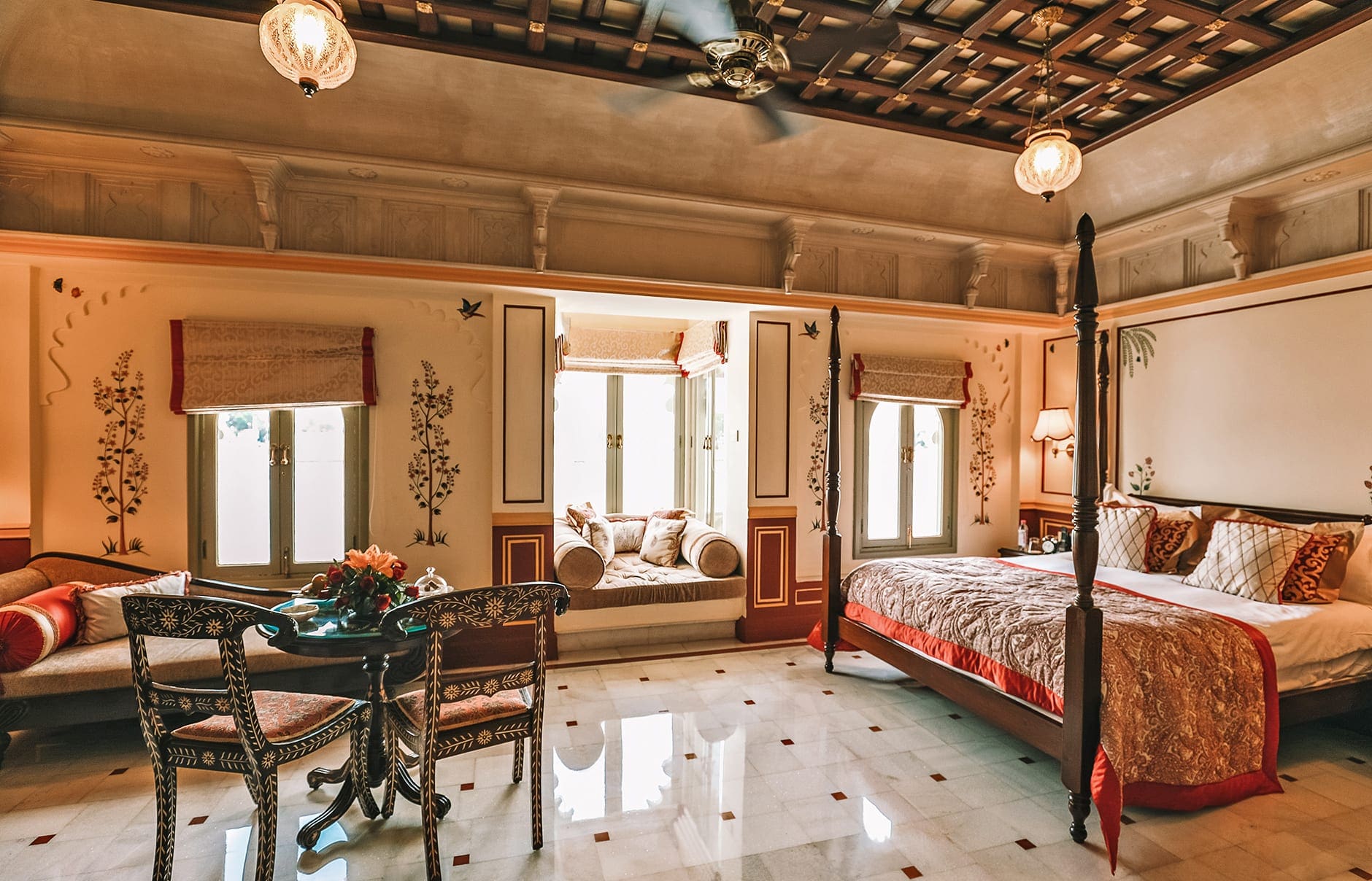 103667965-h1-palace_room_12