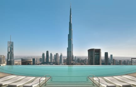 infinity-2pool-day-address-sky-view-1