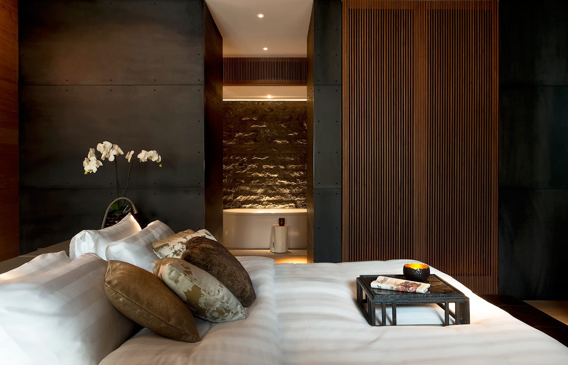 Deluxe Room. The Chedi Andermatt, Switzerland. © GHM