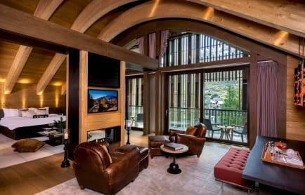 90406350-h1-cam-rooms-gemsstock_suite-01