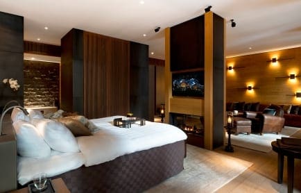 Deluxe RoomThe Chedi Andermatt, Switzerland. © GHM