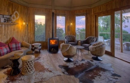 the-highlands-old-moti-whisky-bar