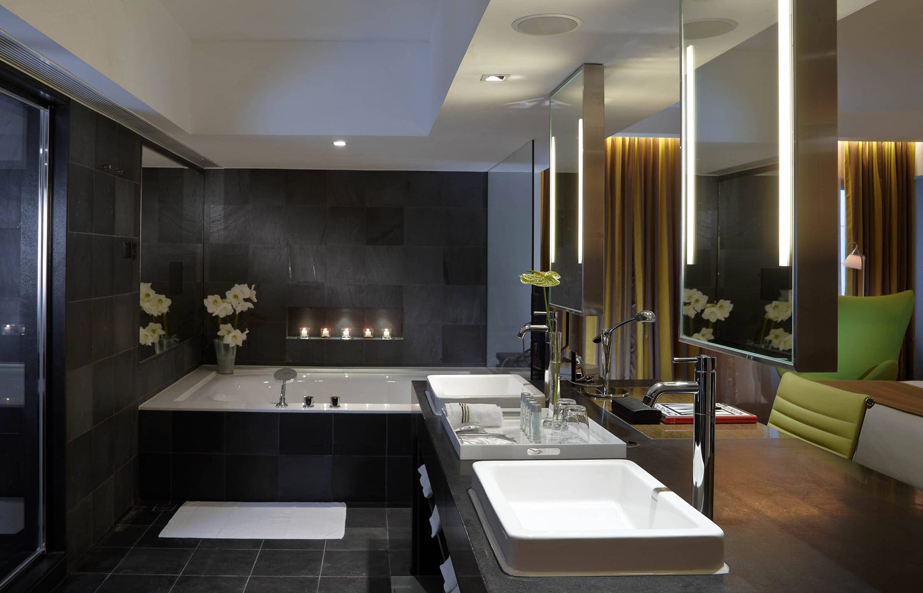 hkgmr-spa-suite-5363-hor-clsc