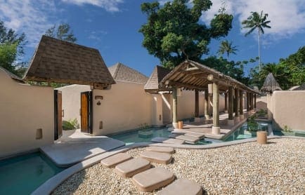 101767426-h1-pyxlc-spa-walkway-4224-hor-clsc