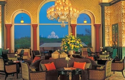 the-tea-lounge-overlooking-the-taj-mahal-the-oberoi-amarvilas-agra-01