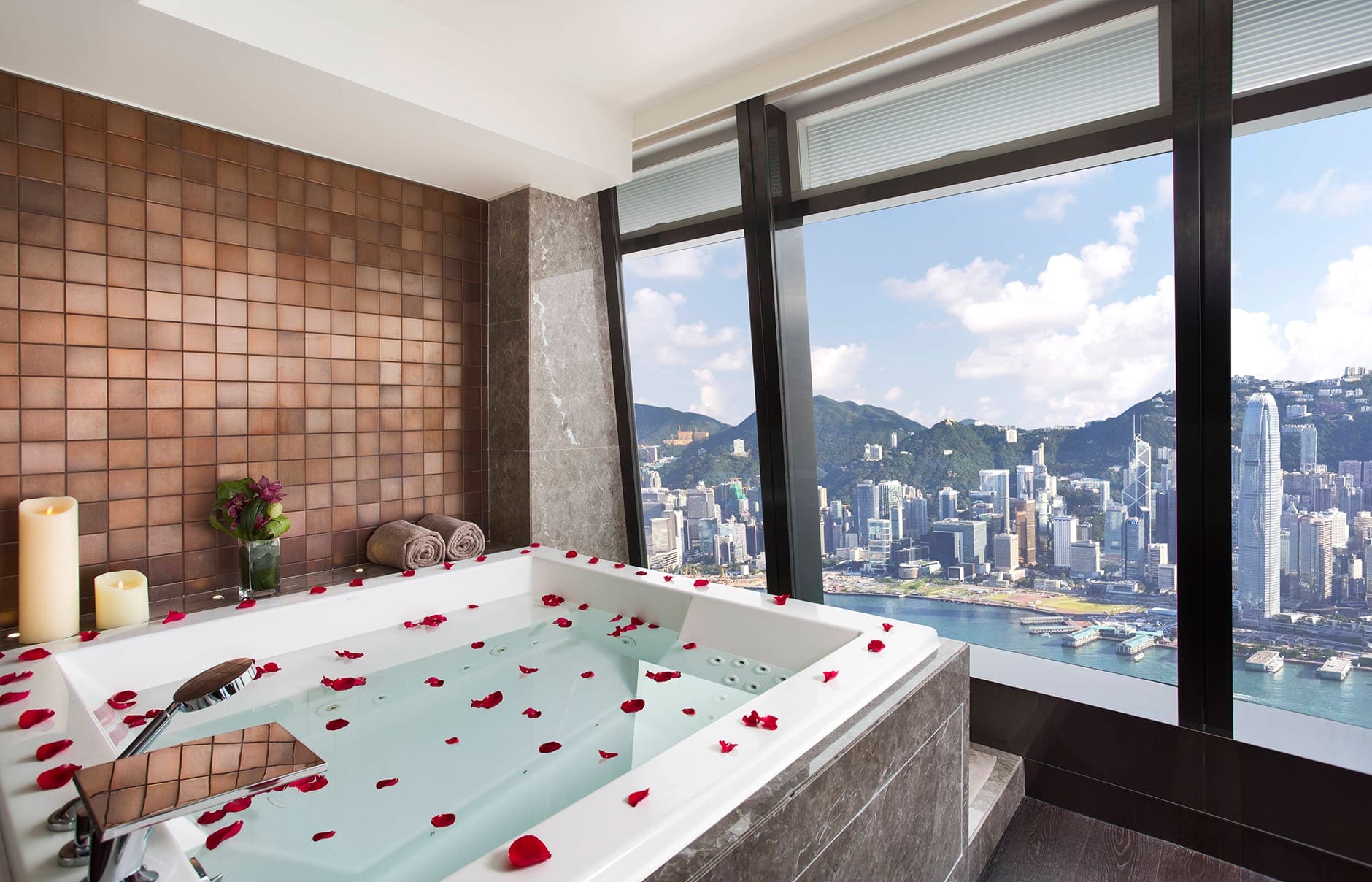 95812321-h1-hkgkw-spa-0030-hor-clsc