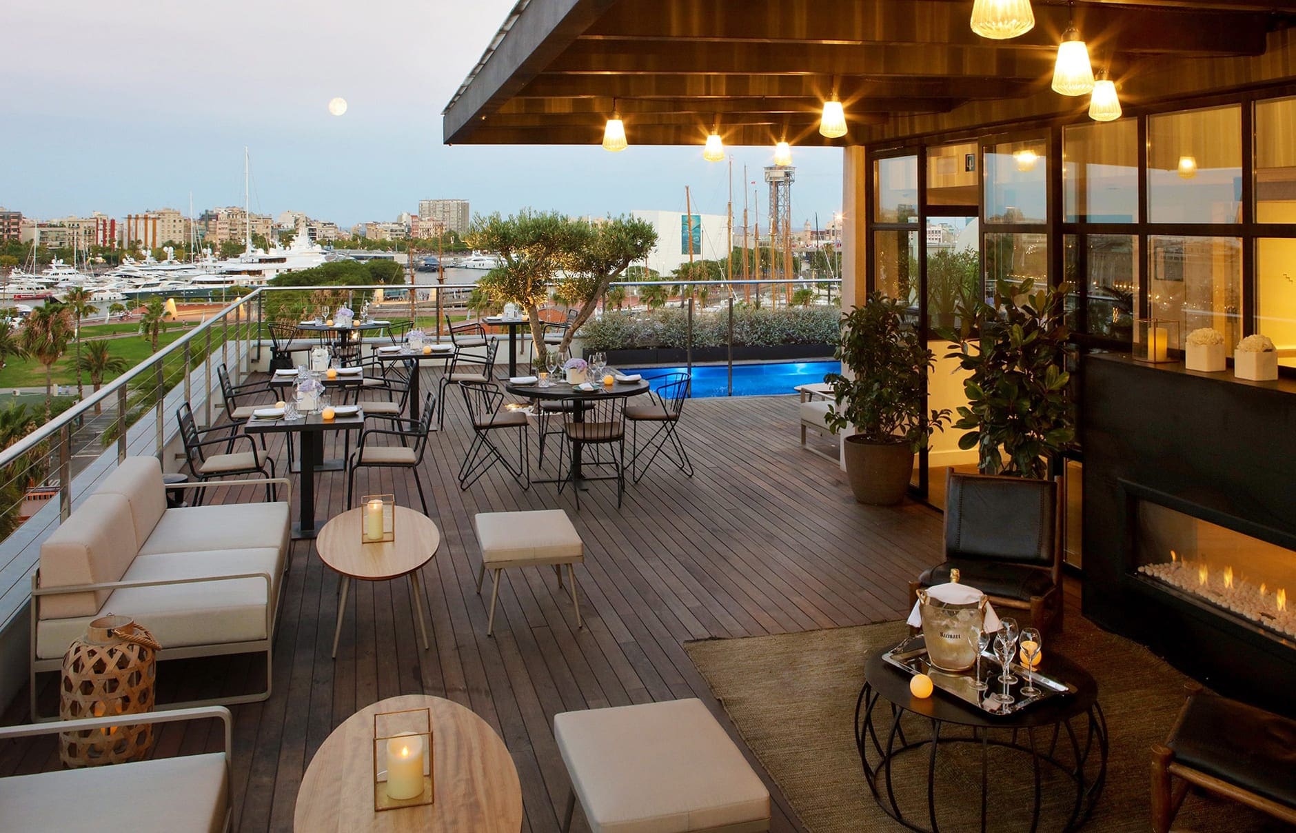 07-rooftop-atardecer-low