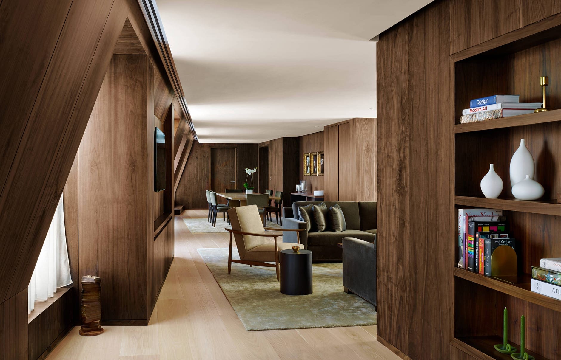 111768134-h1-loneb-suite-5031-hor-clsc