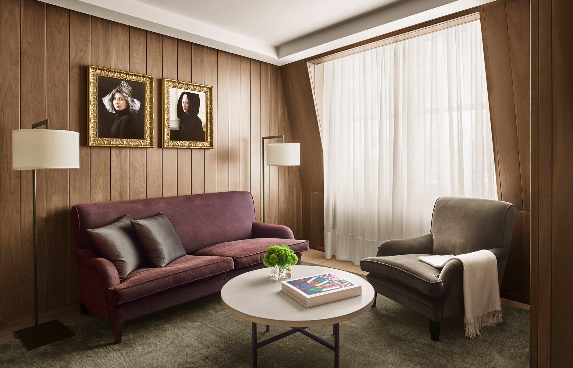 111768227-h1-loneb-one-king-3566-hor-clsc