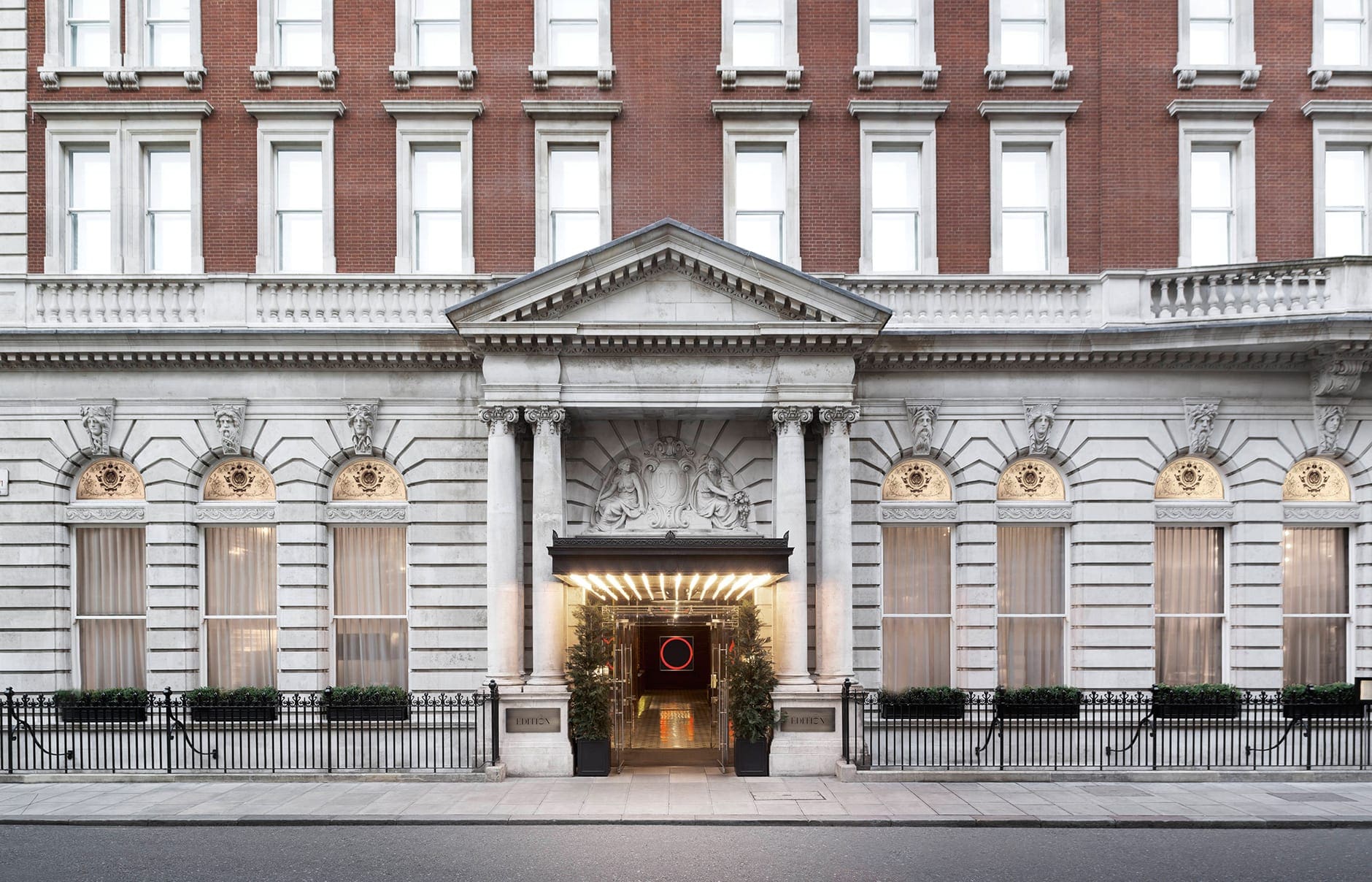 96692020-h1-loneb-exterior-0022-hor-clsc