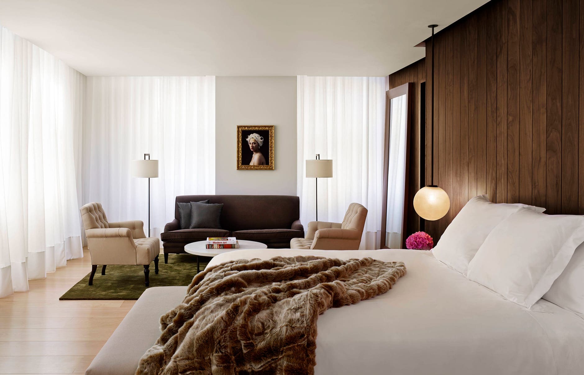 96692058-h1-loneb-loft-0014-hor-clsc