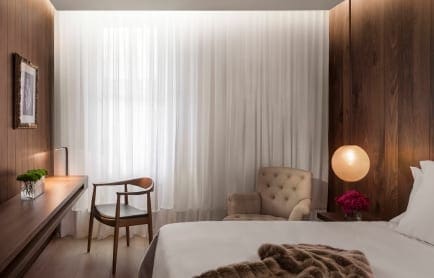 111768038-h1-loneb-king-guest-3576-hor-clsc