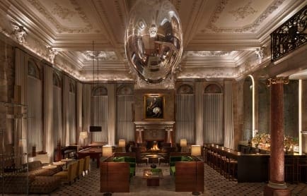 96692028-h1-loneb-lobby-0006-hor-clsc