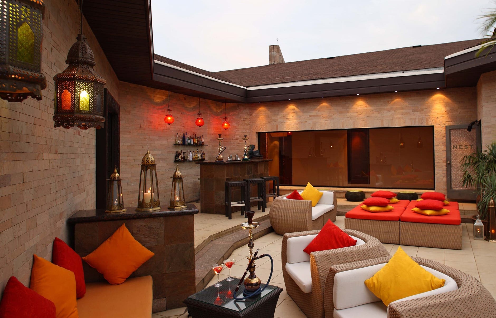 nbods-nest-rooftop-6104-hor-clsc