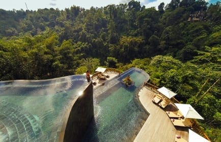the-worlds-best-swimming-pool-at-hanging-gardens-ubud-bali-indonesia-1